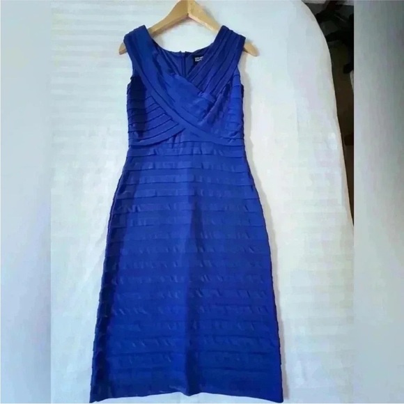 Adrianna Papell V Neck Shutter Pleat Wrap Midi Dress - Picture 6 of 9